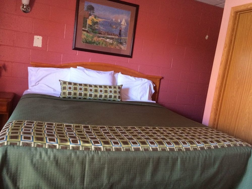Sleep-Ees Inn, Saginaw & Frankenmuth Rum bild